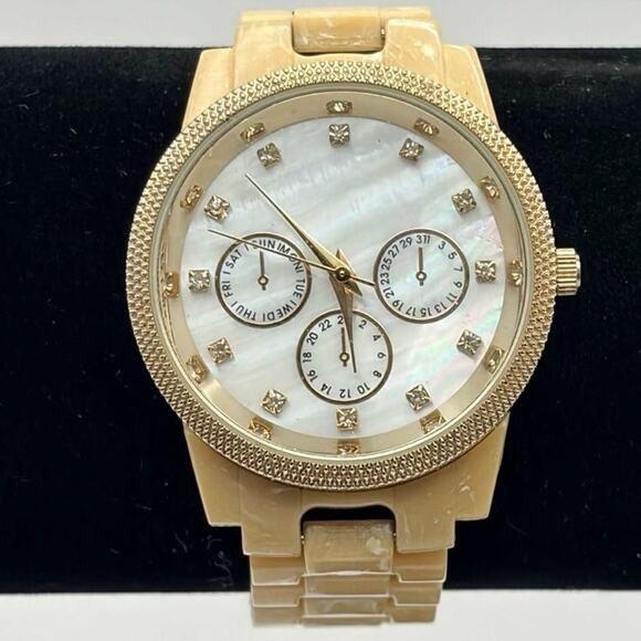 Gold & Cream Men’s Watch - Picture 1 of 4